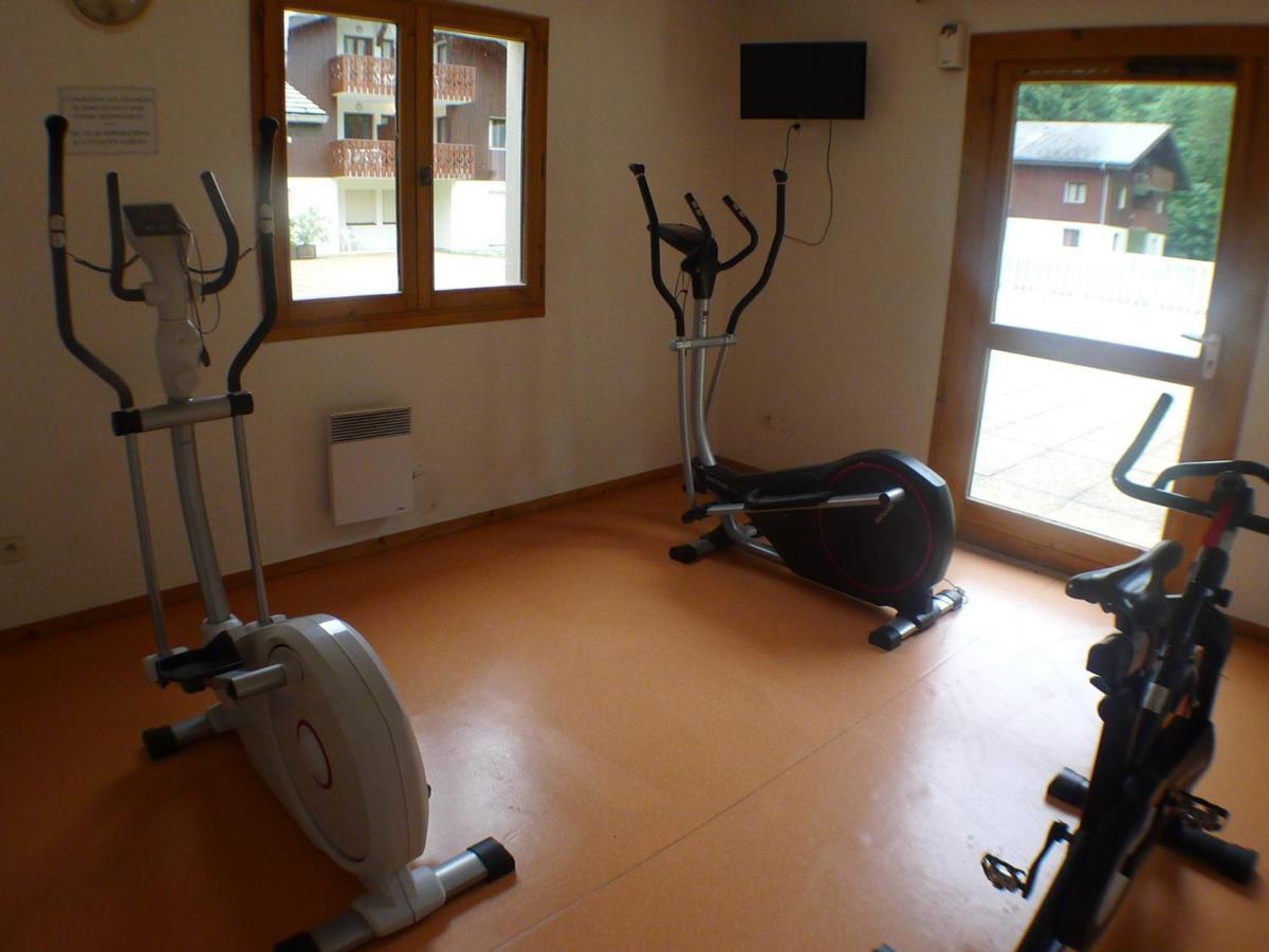 Studio Mansarde Avec Balcon, Piscine Et Parking Souterrain A Samoens - Fr-1-629-92 Kültér fotó